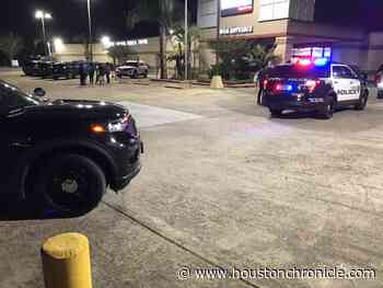 Woman, 14-year-old girl shot in north Houston - Houston Chronicle
