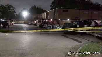 One person shot to death, another critically injured during robbery in SE Houston - KHOU.com