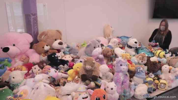Pennsylvania Department of Labor And Industry Donates 700 Stuffed Animals To Children