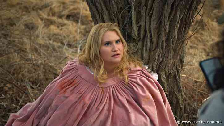 Godmothered Trailer: Isla Fisher & Jillian Bell Lead New Disney+ Comedy