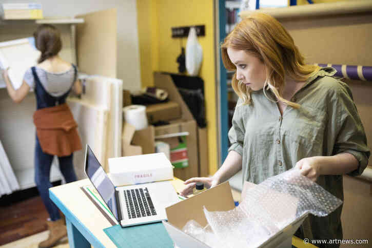 You Don’t Need to Wait for Black Friday to Get Great Deals on Art Supplies