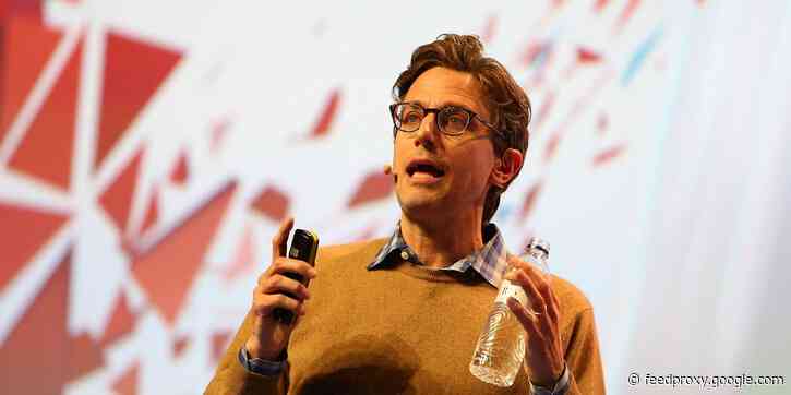 BuzzFeed is buying HuffPost