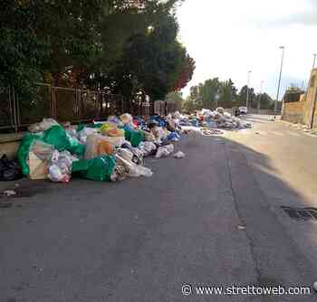 Emergenza rifiuti a Reggio Calabria, la denuncia di un cittadino: “situazione di degrado nella via Vecchia San Sperato” - Stretto web