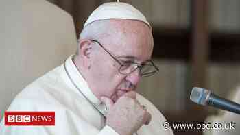 Pope Francis: Vatican investigates Brazilian model Instagram photo like