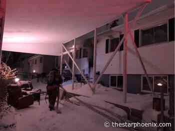 Saskatoon firefighters respond to overnight Meadowgreen house fire