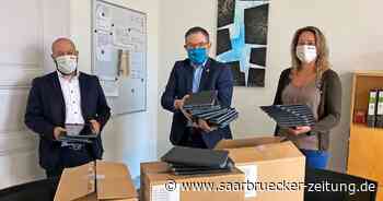 Landkreis Neunkirchen verteilt 2.500 I-Pads an Schüler - Saarbrücker Zeitung