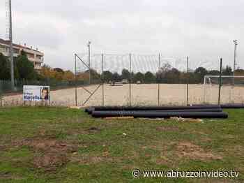 Lanciano, campo in erba sintetica, partiti i lavori al Di Meco nel quartiere santa Rita - Abruzzo in Video