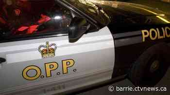 Southbound Hwy 400 blocked in Barrie after rollover