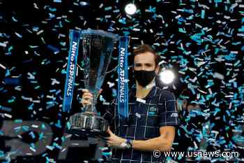 Medvedev Tops Thiem for 1st ATP Finals Title as Season Ends
