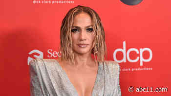 2020 American Music Awards red carpet: See what stars wore at the AMAs