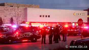 Wisconsin police arrest 15-year-old in connection with mall shooting