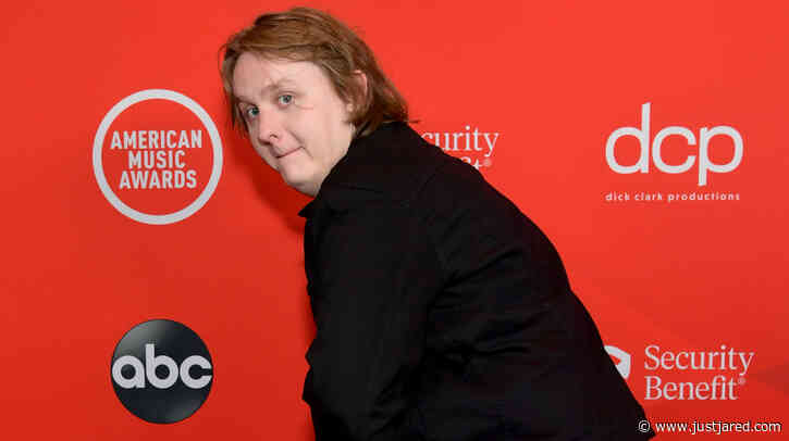 Lewis Capaldi Hams It Up on American Music Awards 2020 Red Carpet with Funny Poses!