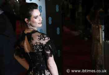 Lily James, Dominic West get flirty during luxurious 'dinner date'