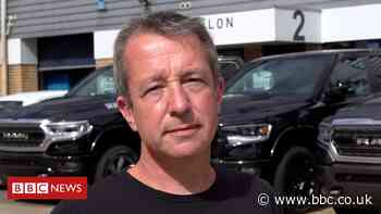 Google: Garage owner takes on tech firm over fake reviews