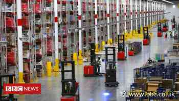 Coronavirus: Retail workers 'scared' as cases surge