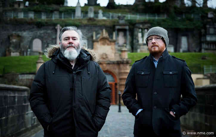 Arab Strap announce first new album in 16 years, ‘As Days Get Dark’