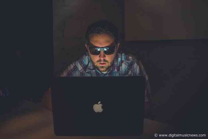 Spotify Hacked: 300,000 Accounts Compromised With Reused Passwords