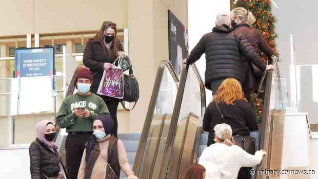 Worried about possible lockdown, Alberta shoppers flood the stores