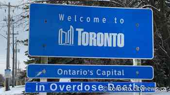 ‘Welcome to Toronto’ sign altered to read ‘Ontario’s capital in overdose deaths’ - CityNews Toronto