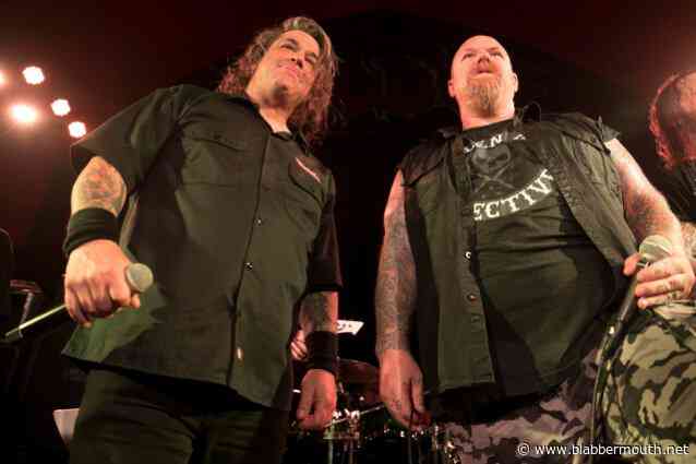 EXODUS Singers STEVE 'ZETRO' SOUZA And ROB DUKES Team Up For 'Raw And Uncensored' Pay-Per-View Discussion