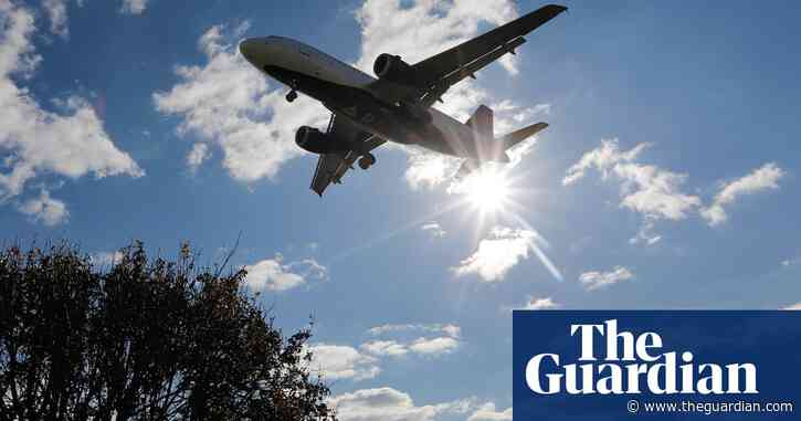 Boris Johnson’s 'jet zero' green flight goal dismissed as a gimmick