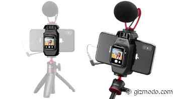 Fine, This Smartphone Mount That Turns an Apple Watch Into a Viewfinder for Selfies Is Pretty Clever
