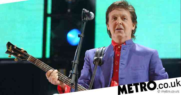 Sir Paul McCartney uses autocue to sing lyrics to classic songs as he gets distracted thinking about dinner