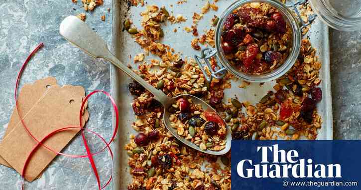 Thomasina Miers' Christmas gift recipe for dark chocolate granola | The simple fix