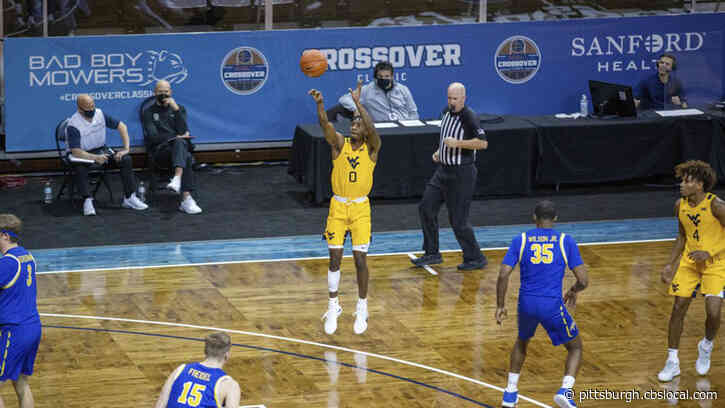 No. 15 West Virginia Holds Off South Dakota State 79-71