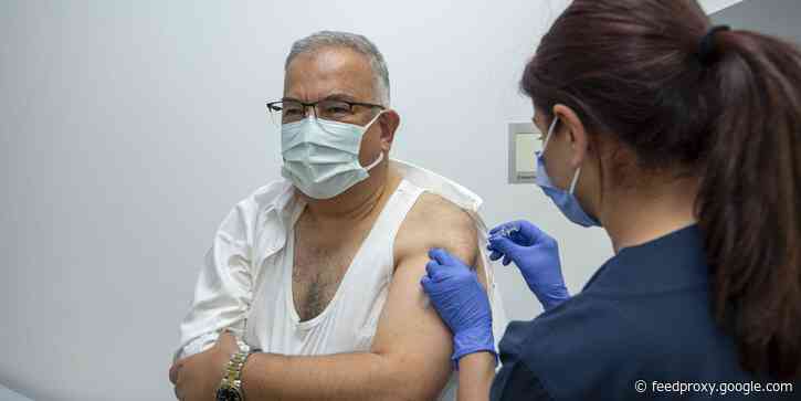 Your complete coronavirus vaccine calendar: When candidates are likely to get authorized, and when you could receive your shot