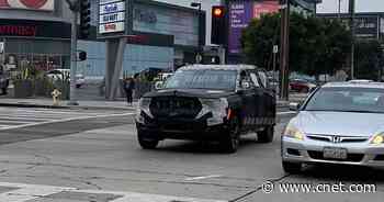 2022 Jeep Grand Cherokee spied with Wagoneer-inspired looks     - Roadshow