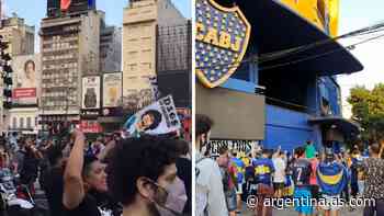 Miles de aficionados inundan las calles de Buenos Aires para cantar y homenajear a Maradona - AS Argentina