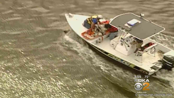 3 People Rescued After Boat Overturns On Pa. River