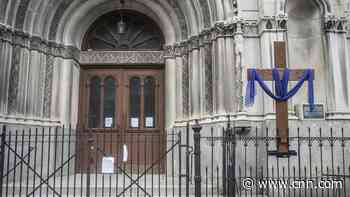 Supreme Court sides with religious groups in a dispute over Covid restrictions in New York