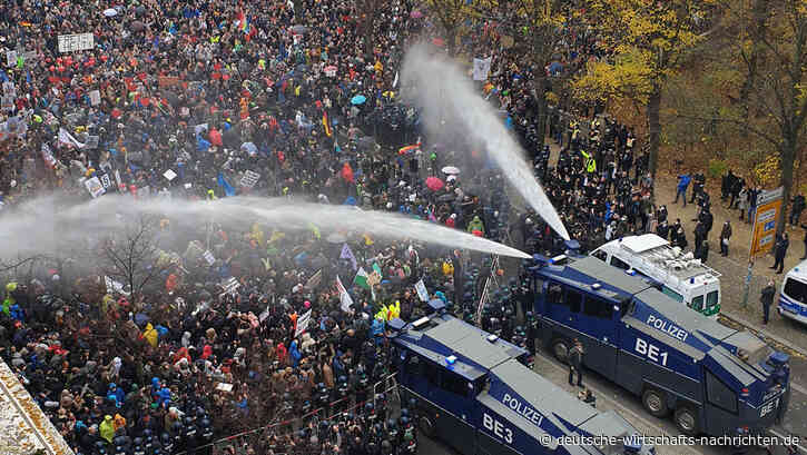 Der ständige Vorwurf der „Verschwörungstheorie“ treibt die Deutschen zur Weißglut