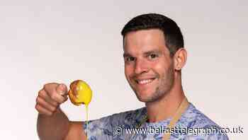 Bake Off finalist Dave Friday proposes to girlfriend on Extra Slice