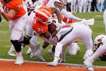 Jackson's 3 TD Runs Lead No. 21 Oklahoma St Past Texas Tech