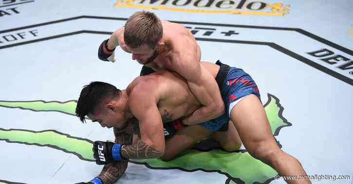 UFC Vegas 15 video: Jonathan Pearce pounds out Kai Kamaka III when choke eludes