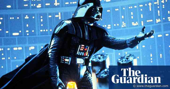 Dave Prowse: Darth Vader actor dies aged 85