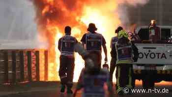 F1-Auto reißt in zwei Teile: Feuer-Unfall sorgt für Rennunterbrechung