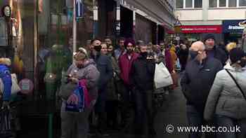 Covid-19: Uncertainty ahead as NI shops shut for circuit break