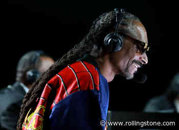 Snoop Dogg’s Commentary Unanimously Wins Mike Tyson vs. Roy Jones Jr. Fight