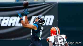 Jaguars' Collin Johnson catches in stride then dives for a touchdown