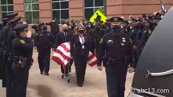 Procession held for Houston Police Department senior police officer Ernest Leal Jr. who died from COVID-19 - KTRK-TV