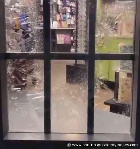 Santa Winter White Christmas Ice Crystals