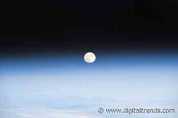 Astronaut captures stunning moonrise images from space station
