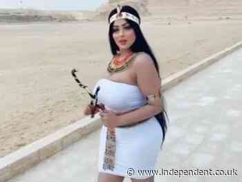 Egypt arrests model who posed at Saqqara necropolis