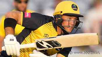 Colin Ingram: Glamorgan batsman extends stay and returns to Championship