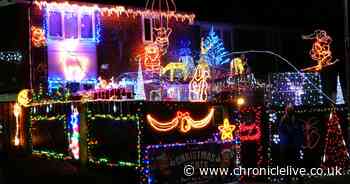 See 'incredible' festive display as house covered in 8000 Christmas lights