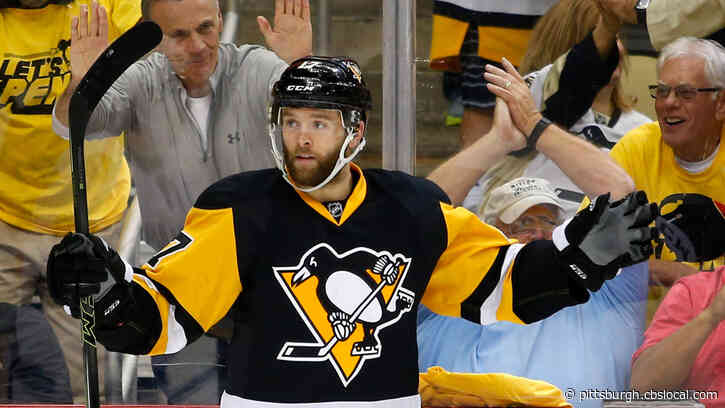 Penguins’ Forward Bryan Rust And Wife Kelsey Expecting First Child